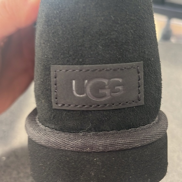 NEW - Ugg Women's Classic II Mini Winter Boots - Picture 5 of 7